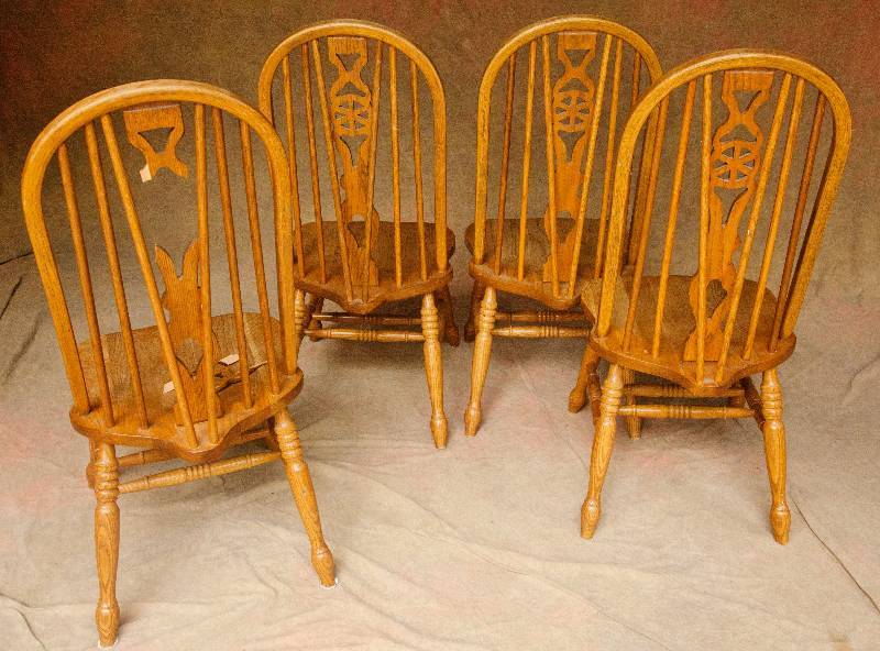 Oak Wagon Wheel Chairs Dining Room