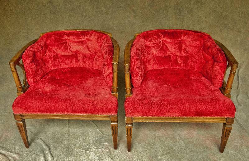 lot 43 image: Hollywood Regency Chippendale Style Sexy Red Crushed Velvet Club Barrel Chairs - Wood Design & Red Fabric Give These Chairs An Asian Chinoiserie Flair - Great Condition For Age - No Stains To Fabric