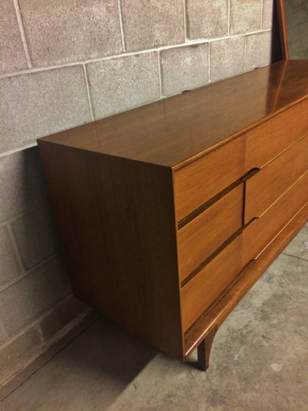lot 56 image: High Design American Modernism Designed By Kent Coffey Forum 9 Drawer Dresser Credenza Made Of Walnut & Pecan Wood - Excellent Condition - No Stains Or Chips To Wood Found - Matches Lot 53, 54, 55 & 56.