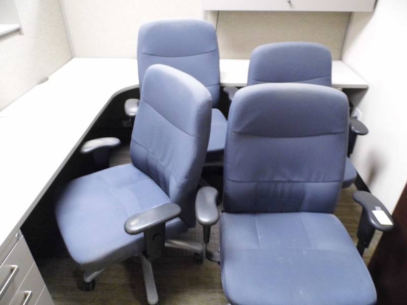Lot of 4 Blue Chairs
