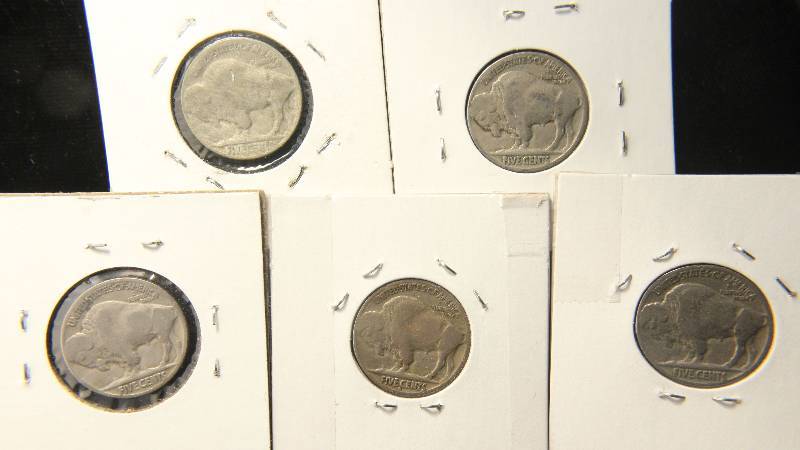 GROUP OF 5 MIXED DATE BUFFALO NICKELS