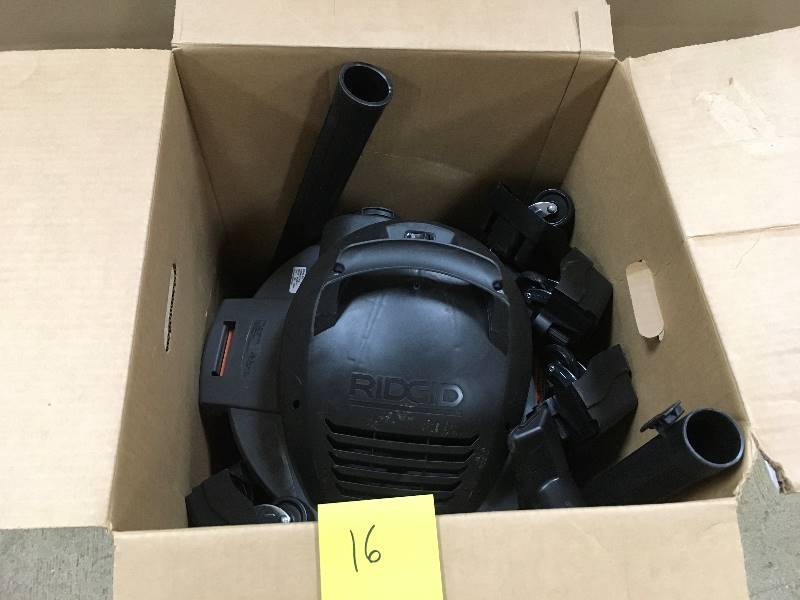 lot 16 image: RIDGID 6 Gal. 3.5-Peak HP NXT WetDry Vac  Used very good condition