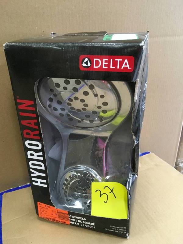 lot 37 image: Delta HydroRain 5-Spray 6 in. 2-in-1 Fixed Shower Head in Chrome New