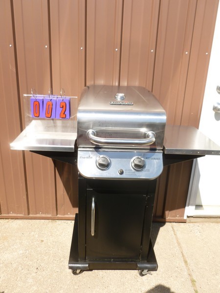 SnS Auctions # 323 Misc Summer equipment & automobila