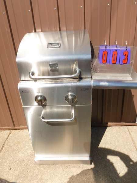 SnS Auctions # 323 Misc Summer equipment & automobila