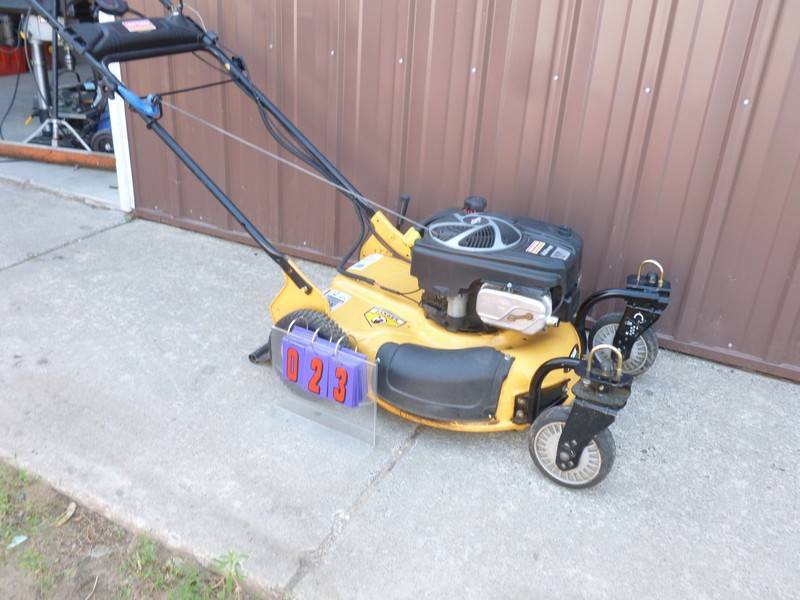 SnS Auctions # 323 Misc Summer equipment & automobila