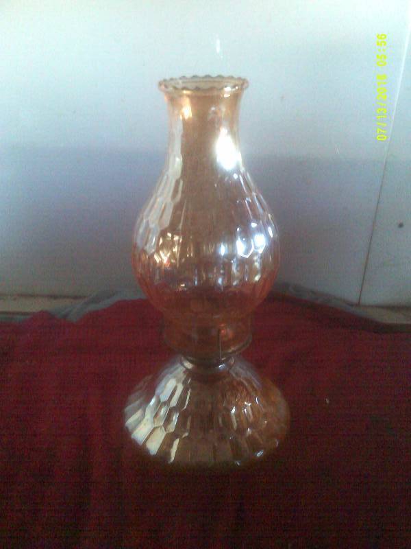 lot 3 image: ANTIQUE CARNIVAL GLASS OIL LAMP