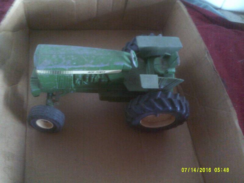 lot 39 image: COLLECTIBLE AGRI POWER TRACTER