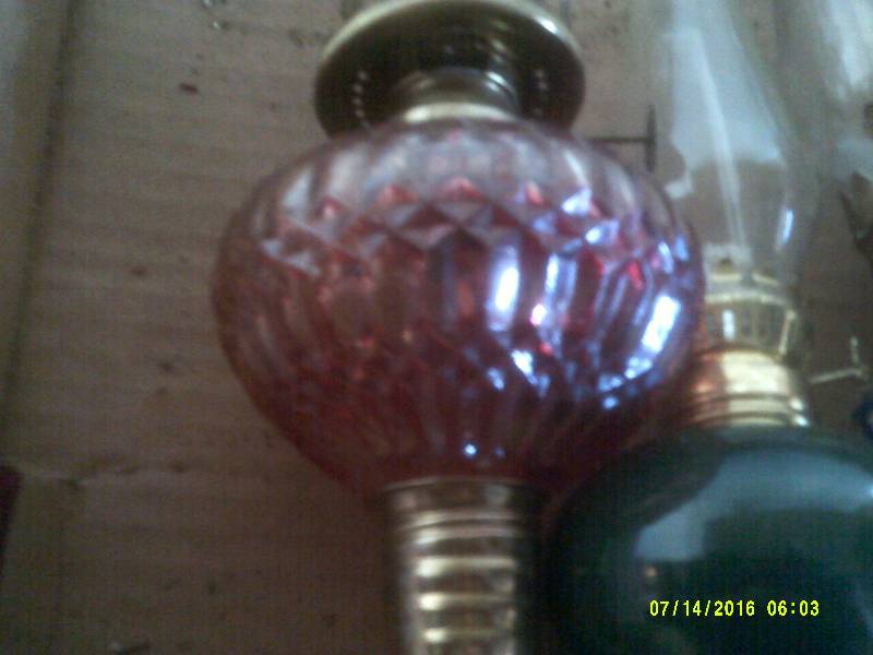 lot 45 image: 4 SMALL OIL LAMPS