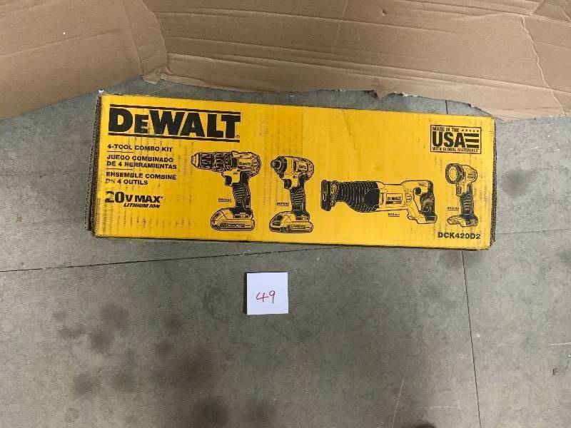 DeWAlt 20-Volt MAX Lithium-Ion Cordless Combo Kit (4-Tool) with (2) Batteries 2Ah, Charger and Contractor Bag Not Used