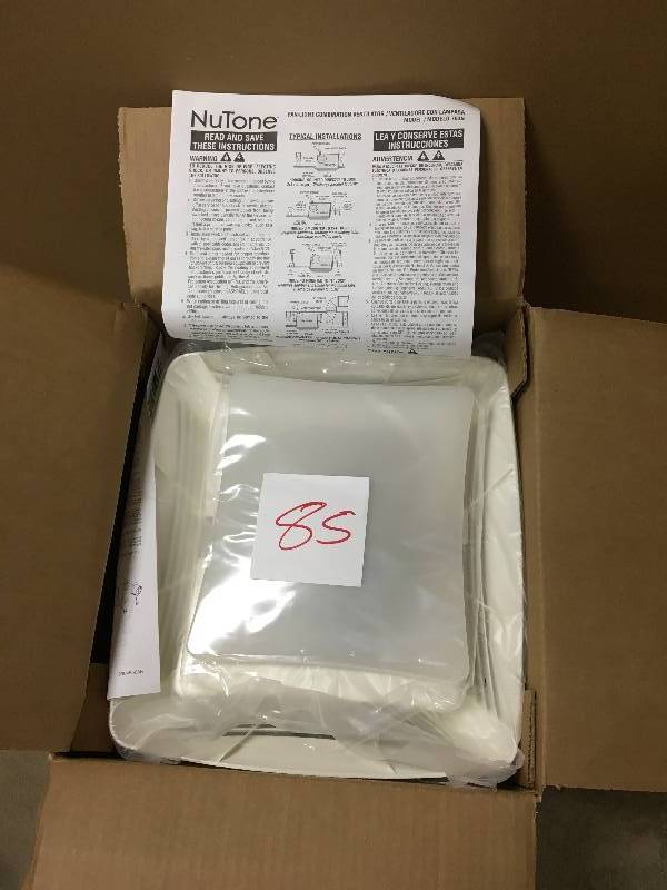 NuTone 50 CFM Ceiling Exhaust Bath Fan with Light Not used