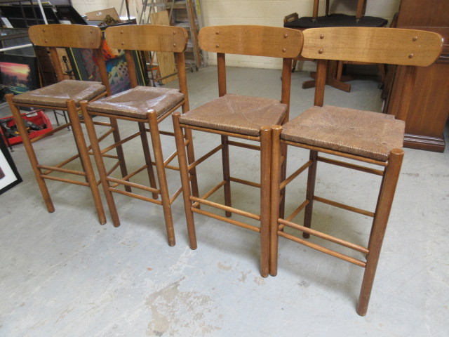 lot 110 image: 4 BAR STOOLS