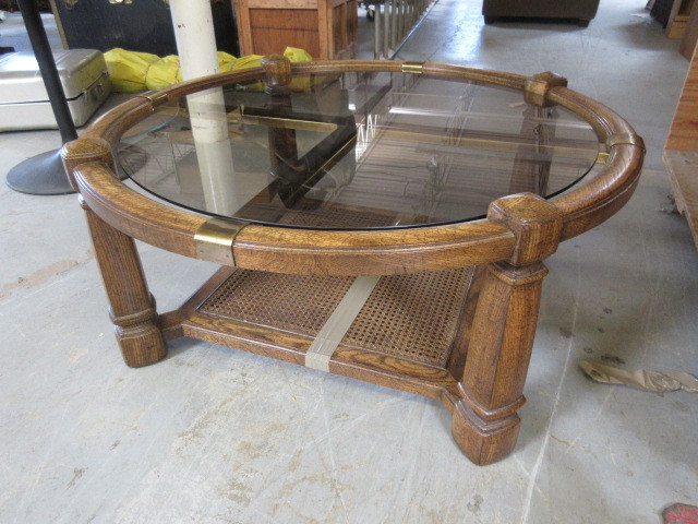 lot 124 image: ROUND COFFEE TABLE WITH GLASS INLAY