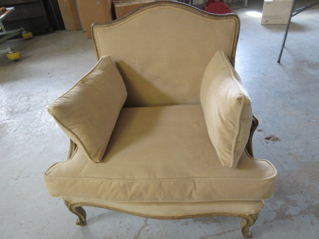 lot 135 image: CARVED MOTHERDAUGHTER CHAIR WITH PILLOWS