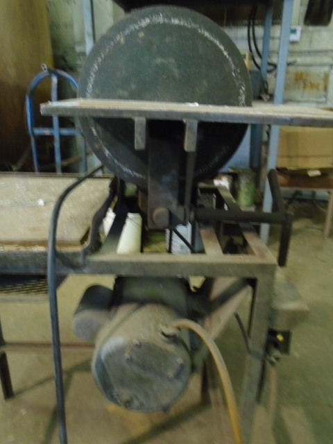 lot 26 image: Dual Sander