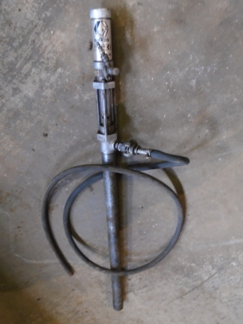 lot 25 image: Graco Air Power Pump