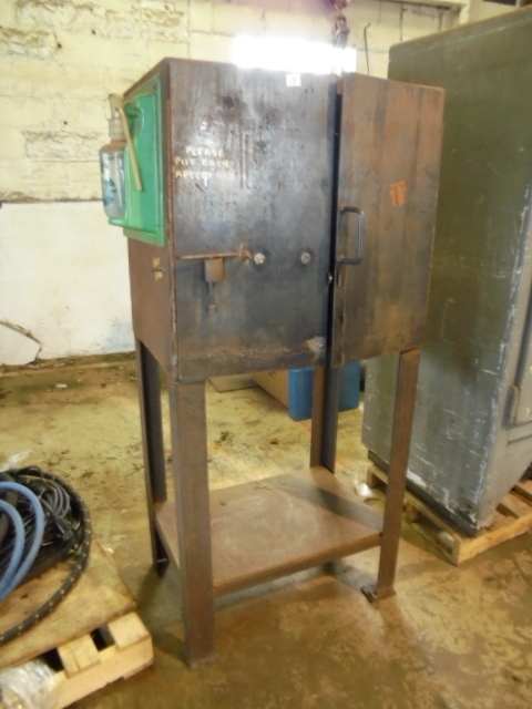 lot 13 image: Steel Storage Cabinet