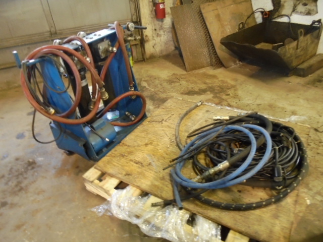 lot 14 image: Hydraulic Test Station