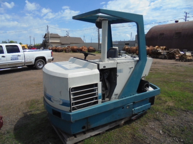 lot 28 image: Tennant  Floor Scrubber