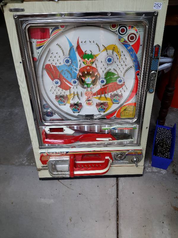 lot 13 image: Japanese Panchinko Machine Akane