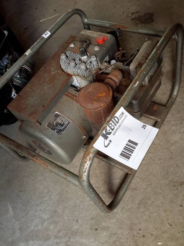 lot 29 image: Dayton Sportn Home D1600 Generator