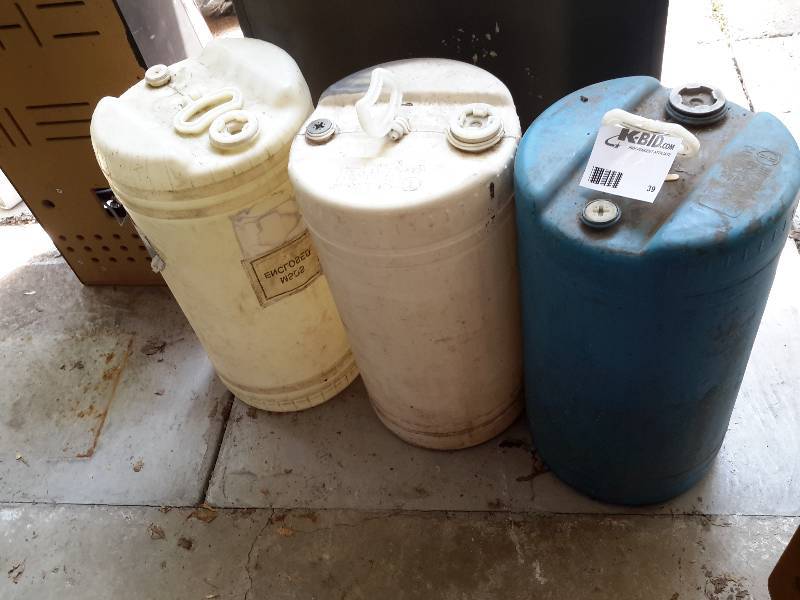 lot 39 image: 3 15 gallon jugs 1 6 gallon jug
