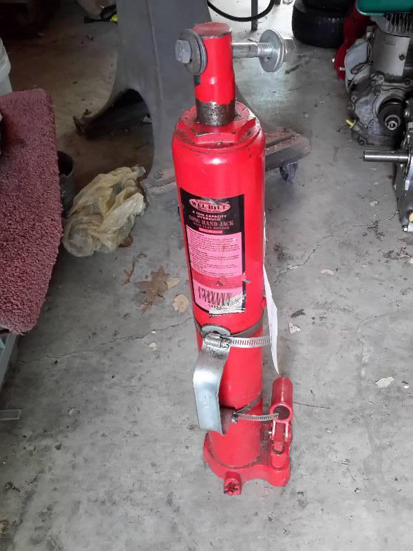 lot 47 image: Wel-Bilt Long Hand Jack