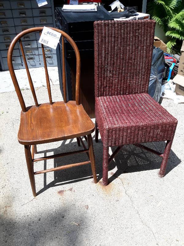 lot 49 image: 2 Chairs