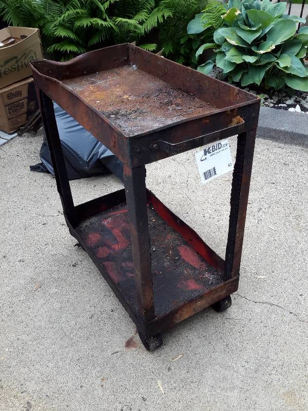 lot 63 image: Rolling Metal Cart