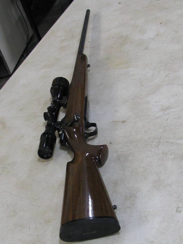 lot 2 image: Browning Medallion 300 Win. Rifle