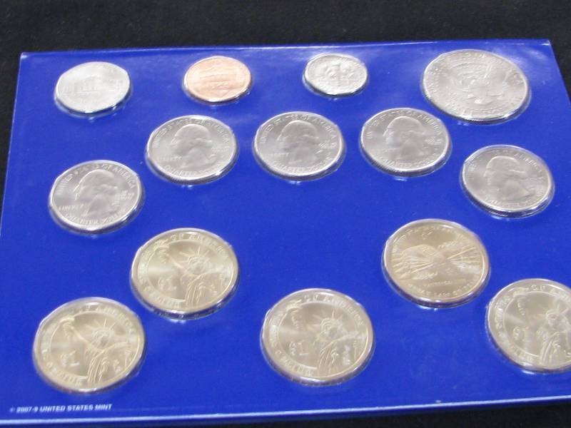 lot 43 image: U.S. Mint 2010 Uncirculated