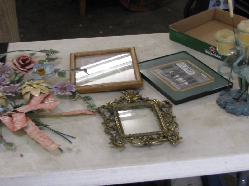 lot 53 image: Misc Decor & Prints