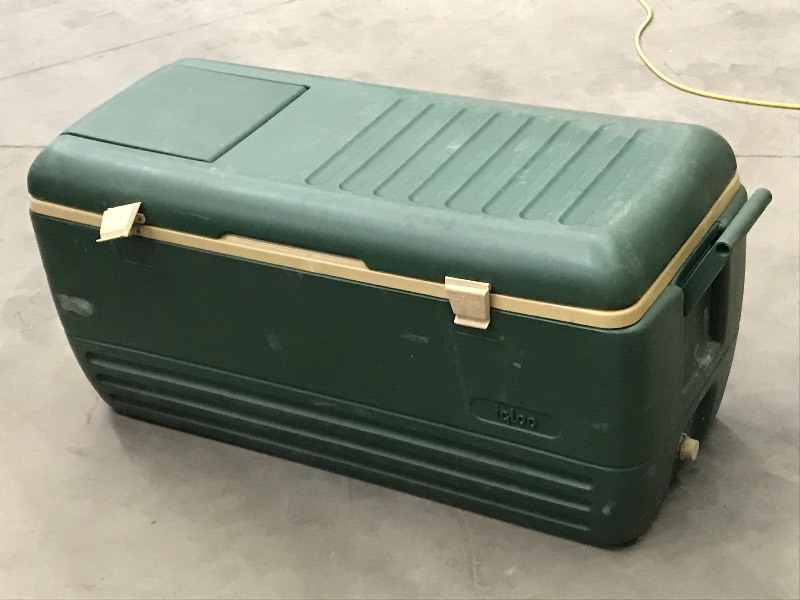 lot 49 image: Igloo 150-Quart Camp Cooler ...