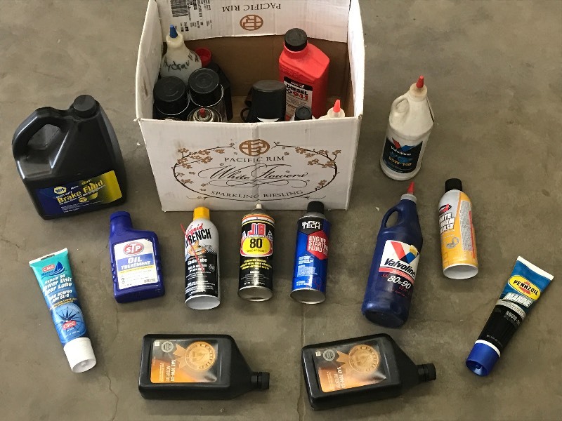 lot 65 image: Box Of Assorted Automative Oil, Ge...