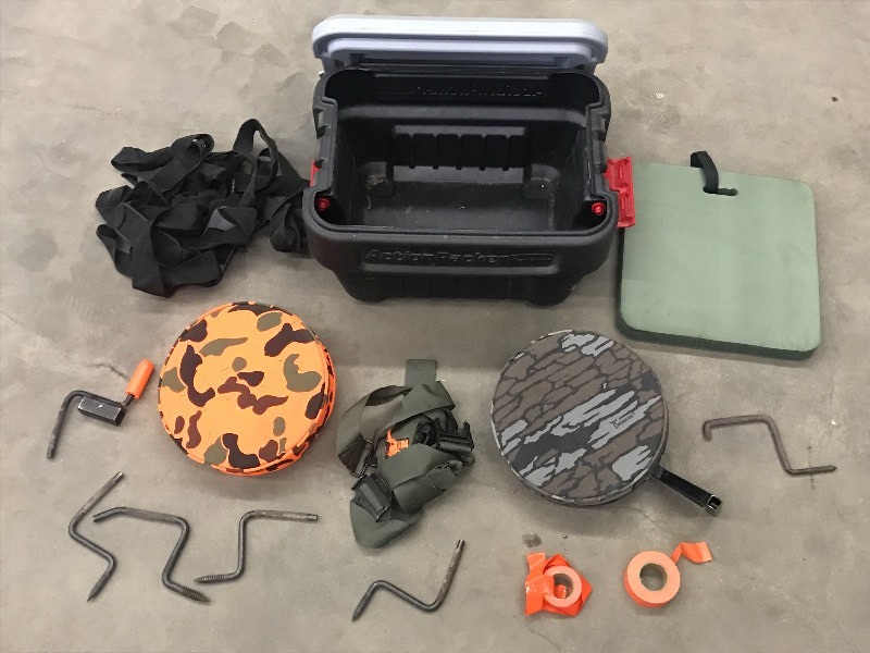 lot 72 image: Tote Of Assorted Deer Stand Access...