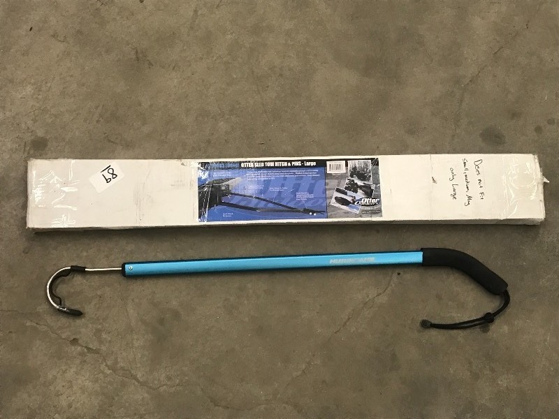 lot 89 image: (1) Hurricane Fish Glaf & (1) Large...