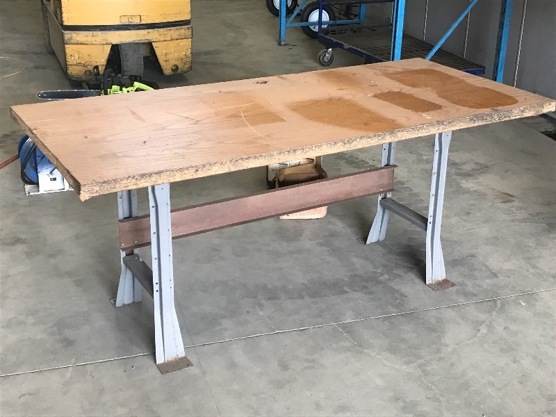 lot 106 image: 6.5ft Steel-Framed Wooden Work Benc...