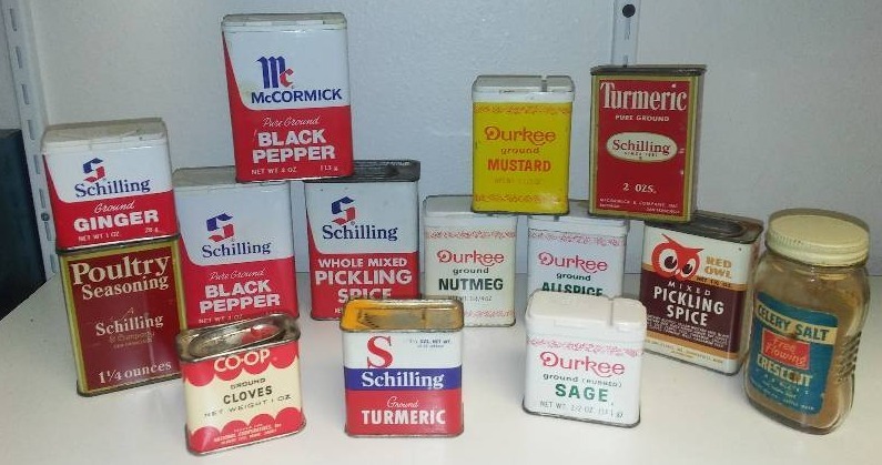 lot 31 image: Vintage spice cans and jar