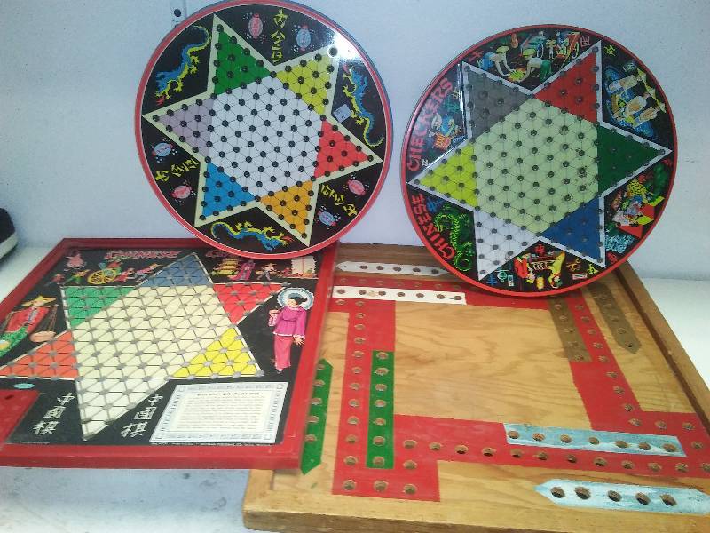 lot 69 image: 4 Chinese Checker boards