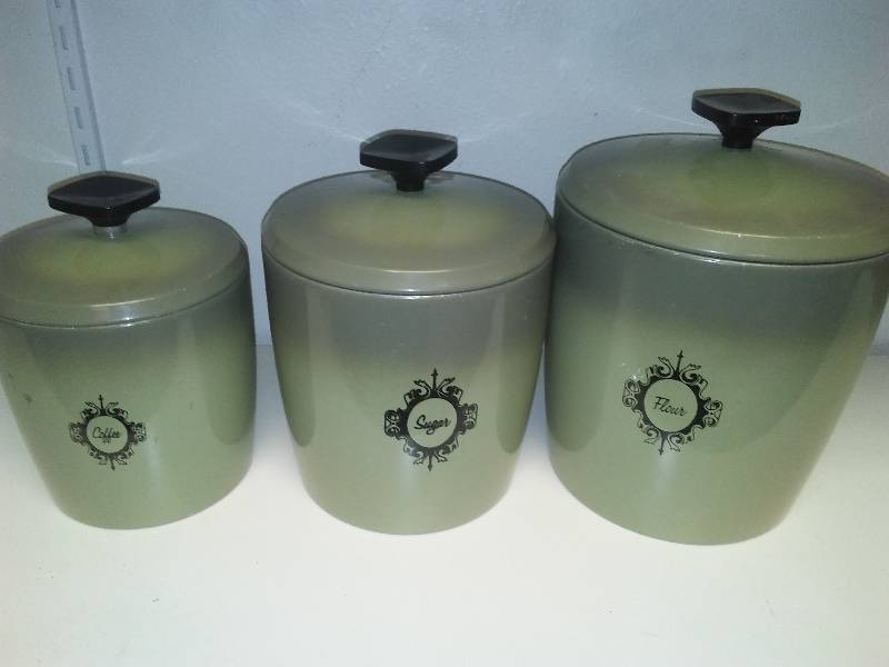 lot 70 image: Nesting kitchen canisters set aluminum, 1960s