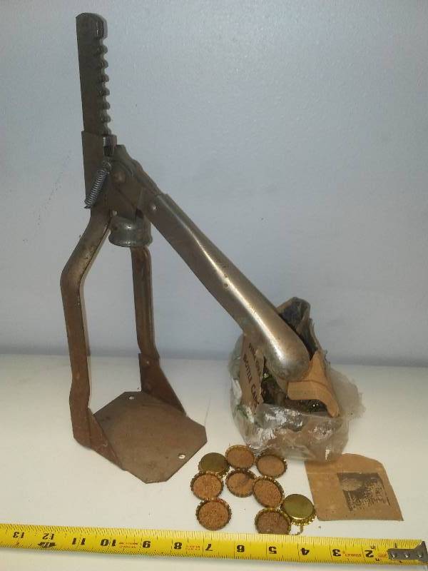 lot 77 image: Indestro bottle Capper and caps, Circa 1940s