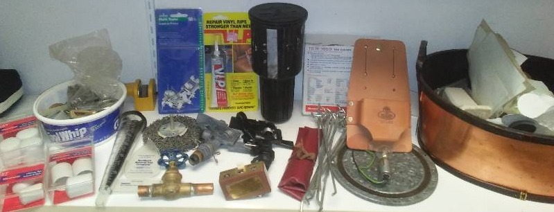 lot 102 image: Miscellaneous hardware