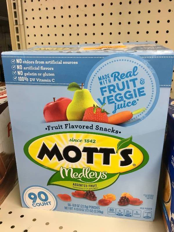 lot 42 image: MOTTS FRUIT SNACK 90CT, RETAIL $9.89