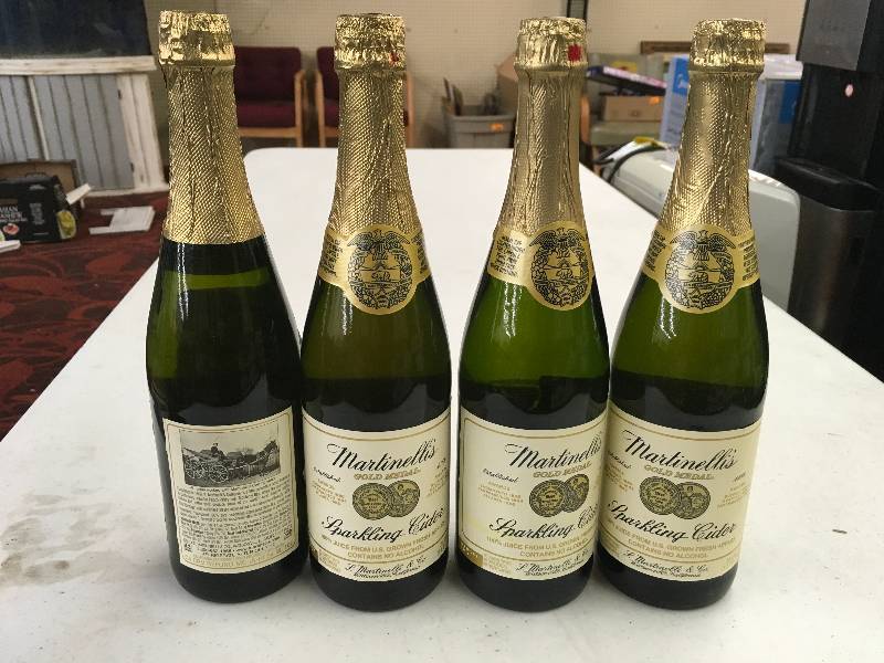 lot 71 image: Sparkling Cider 425.4oz