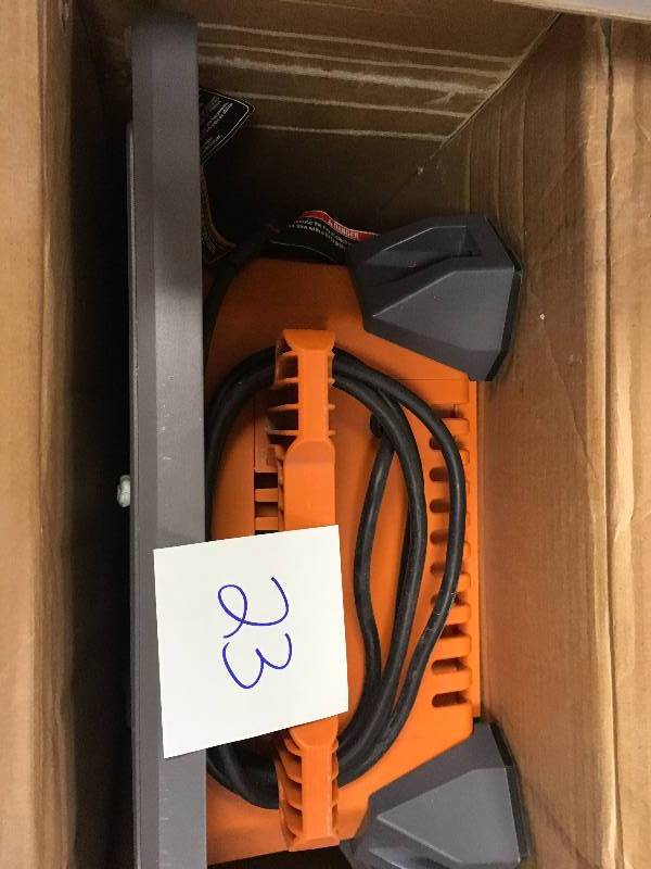 Ridgid 120-Volt 7 in. Table Top Wet Tile Saw used in working condition