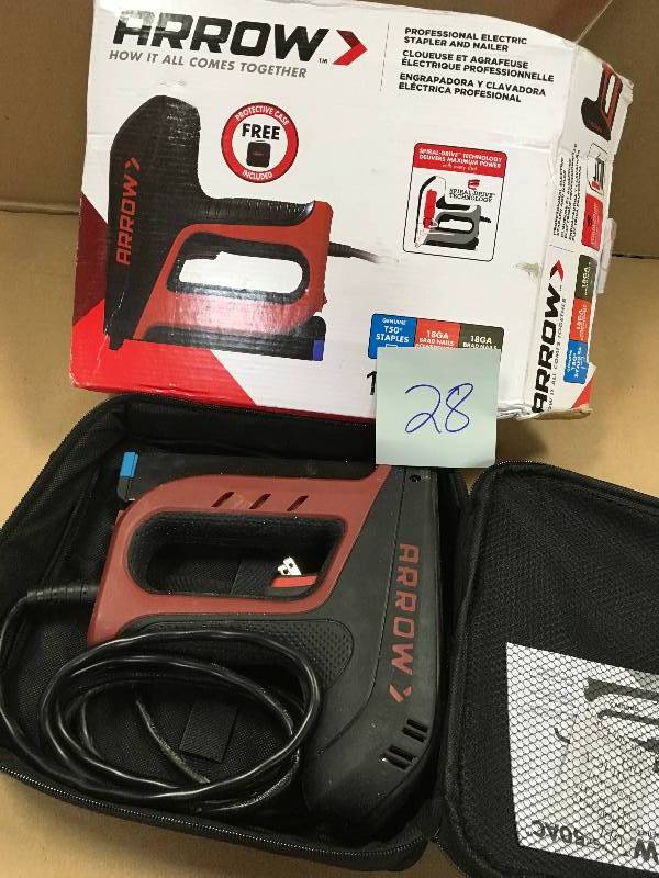 Arrow Fastener 6 in. Electric Stapler and Brad Nailer Used in god condition