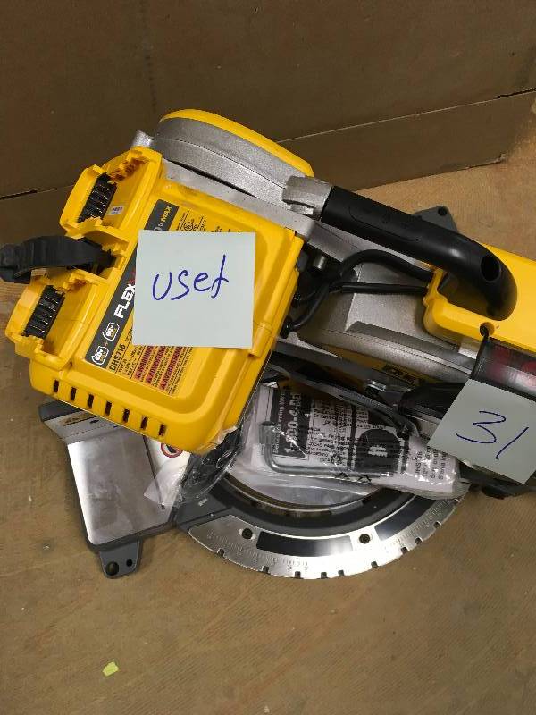 DeWalt FLEXVOLT 120-Volt MAX Lithium-Ion Cordless Brushless 12 in. Miter Saw Top only Used