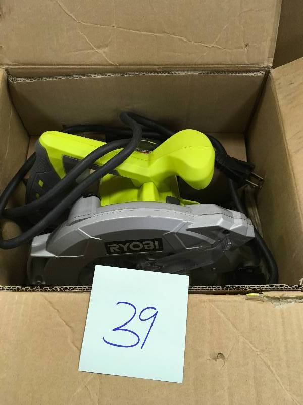 Ryobi 14-Amp 7-14 in. Circular Saw with Laser used in working conditions