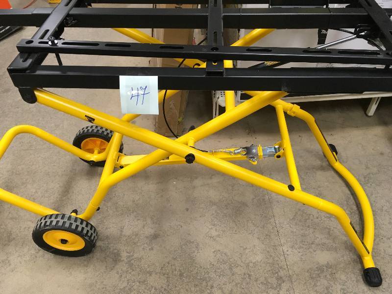 Dewalt Rolling Miter Saw Stand