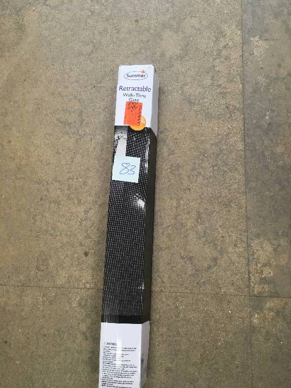 Summer 30 in. Retractable Hardware Gate